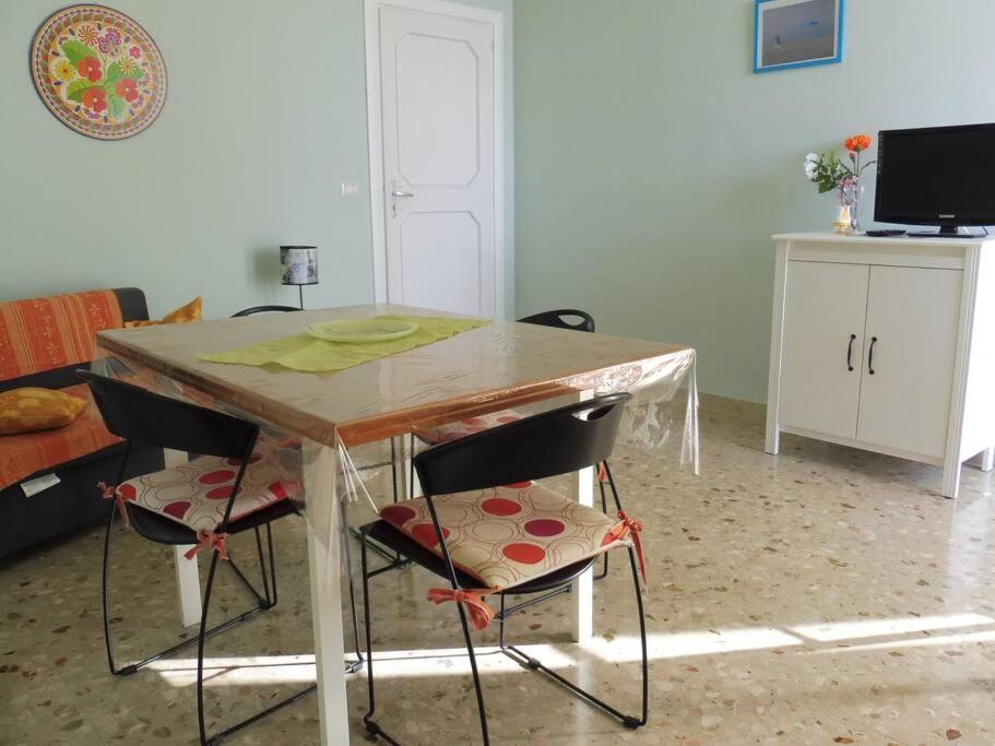 פונטנה ביאנקה Appartamento In Villa A 100 Metri Dal Mare מראה חיצוני תמונה