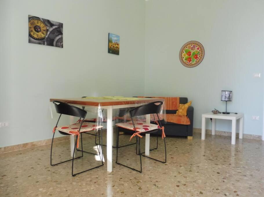 פונטנה ביאנקה Appartamento In Villa A 100 Metri Dal Mare מראה חיצוני תמונה