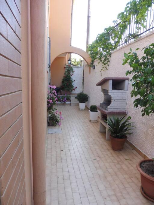 פונטנה ביאנקה Appartamento In Villa A 100 Metri Dal Mare מראה חיצוני תמונה